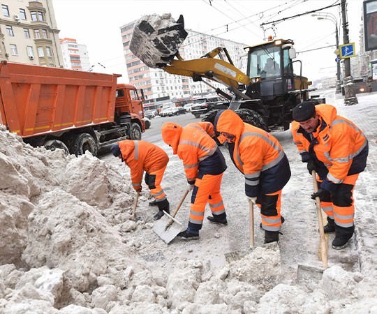 Уборка снега в Дубне и  Московской области