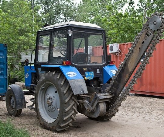 Траншеекопатель в аренду в Дубне и  Московской области
